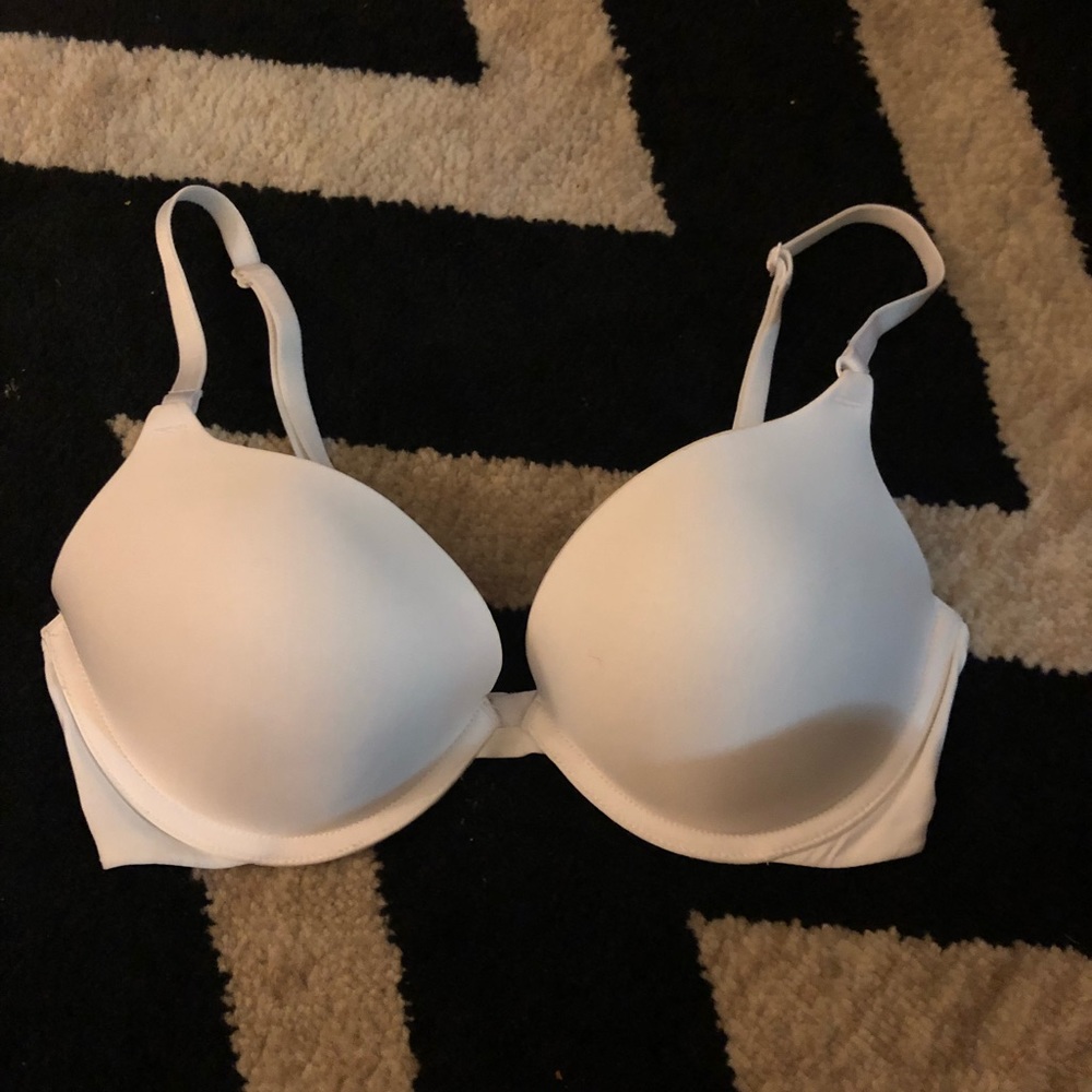 Pink Victoria’s Secret bra